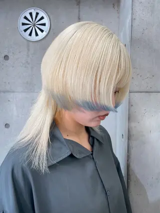 セミロング ハイトーン/ブリーチ /ウルフ⛓️MAKIのヘアスタイル