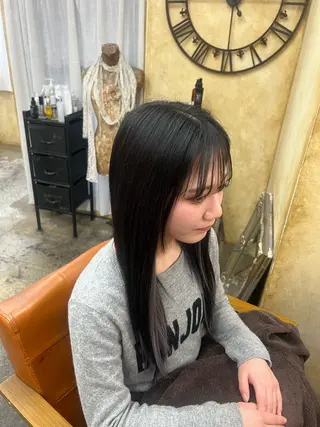 ロング ともざねゆか UniQ/岡山駅のヘアスタイル