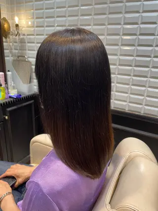 セミロング 波巻き、ツイスト パーマモデル募集中のヘアスタイル