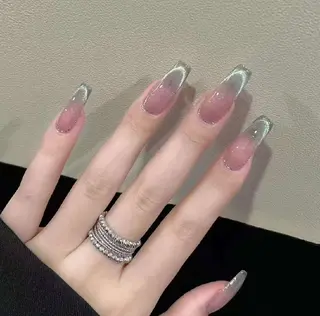 ネイル Oomiya 服部のネイルデザイン