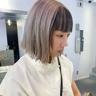 ショート カラー ハイトーン sala 透明感🎀💭のヘアスタイル