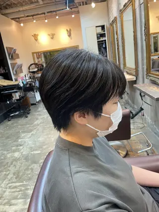 ショート 梅本 春菜のヘアスタイル