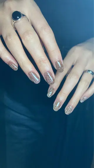 ネイル nailsalon　hue所属・小山 羽奈のネイルデザイン