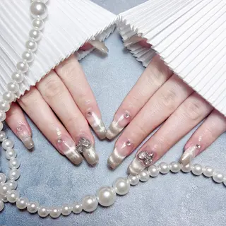 ネイル RAFFINE 月🦋🩵のネイルデザイン