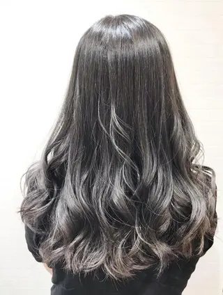 セミロング カラー GRANLUSSO 〜グランルッソ駅前店所属・木口 嘉美のヘアスタイル