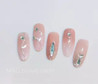 ネイル M&D銀座 RUNAのネイルデザイン