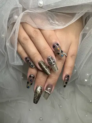 ネイル Moana所属・宮崎 美涼のネイルデザイン