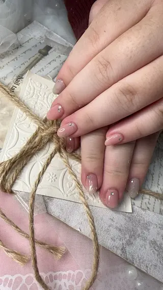 ネイル S nail salon所属・Vi Viネイル サロンのネイルデザイン