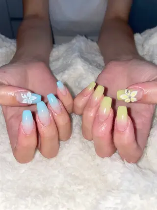 ネイル 🌐mifumi🌐 Rommy　京橋のネイルデザイン