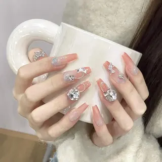 KIMI 🐰のネイルデザイン