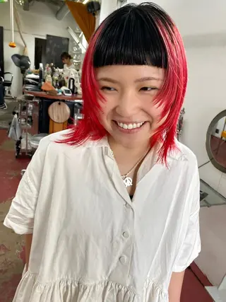 ミディアム カラー qiie リタッチ 黒染め　ワンカラーのヘアスタイル