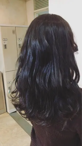 ロング 角床直哉 カラーカットNO 1のヘアスタイル