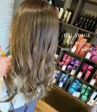 ロング カラー 愛乃 εїз⟡.·*.のヘアスタイル