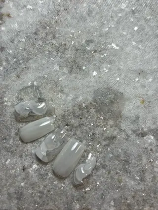 ネイル 三本 綾奈のネイルデザイン