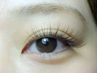 マツエク・マツパ Schüler 心斎橋のマツエク・マツパデザイン