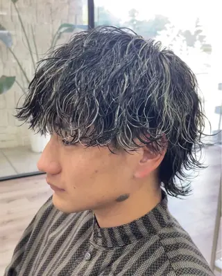 カラー パーマ メンズ アタ ムのヘアスタイル