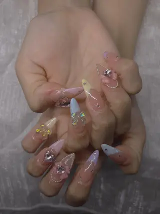 ネイル Lee Nailsのネイルデザイン