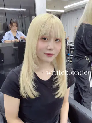 セミロング カラー エクステ🩵ブリーチ 韓国ヘア🩵KAEのヘアスタイル