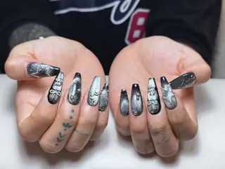 ネイル Jenn Nail_ ヘビのネイルデザイン