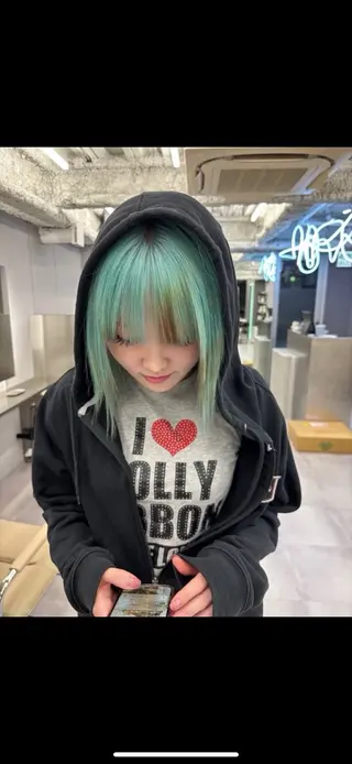 ミディアム カラー 名古屋／デザイン／ ブリーチ/松井亮磨のヘアスタイル