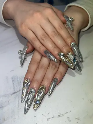 ネイル Msalon所属・渡久地 夢のネイルデザイン