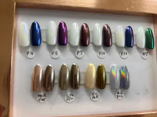 ネイル NANAE ネイル🌈虹のネイルデザイン