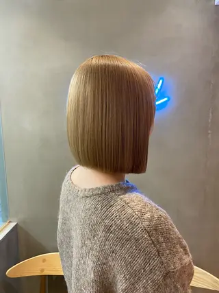 ミディアム カラー ボブ縮毛矯正 韓国レイヤーRINAのヘアスタイル