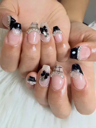 ネイル Kanako 💫のネイルデザイン