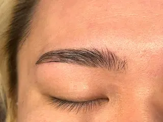 アイブロウ LUANA ☁️MIYAの眉毛・アイブロウイメージ