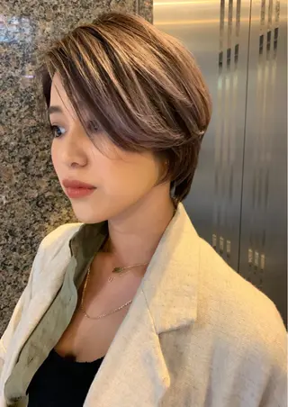 ショート カラー ヘアアレンジ ブリーチ＆カラーが 得意☀️望月宣雄☀️のヘアスタイル