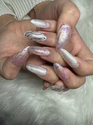 ネイル Glitter Nail所属・Glitter Nailのネイルデザイン