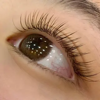 マツエク・マツパ マツエク･まつ毛パーマ･眉毛サロンAmaranth立川店【アマランス】所属・パーマ指名No.1 🌼YUKARI🌼のマツエク・マツパデザイン