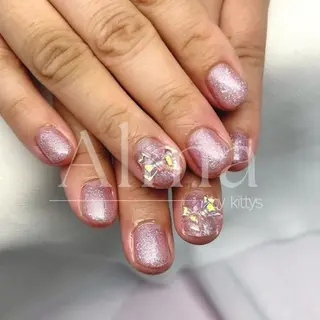 ネイル Alma by kittys 谷保店所属・Alma chitoseのネイルデザイン