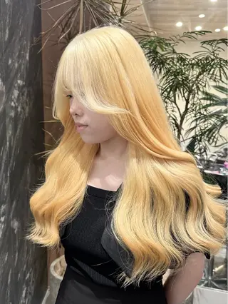 ロング カラー salowin原宿iori所属・💋ハイトーンデザイ ンヘア💋A'nyuのヘアスタイル