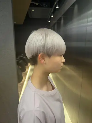 ショート カラー 鈴木/ミルクティー/ ブリーチ/ボブ/のヘアスタイル