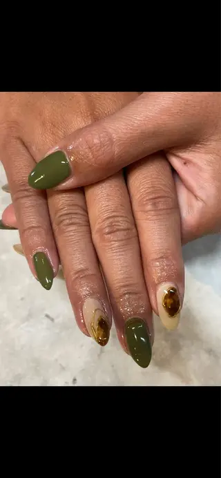 ネイル Naomi Hayasakaのネイルデザイン