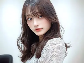 セミロング カラー Roi ofGiseLのヘアスタイル