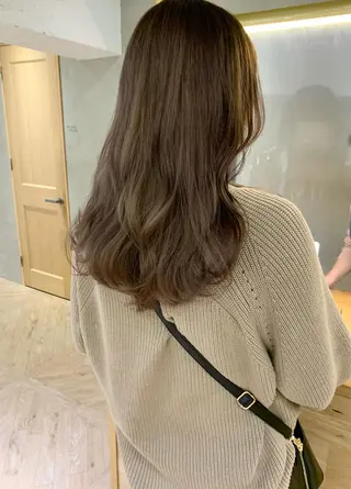 ロング LOREN＋透明感 オリーブhirokoのヘアスタイル