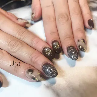 ネイル UrakoNail 《nail》のネイルデザイン