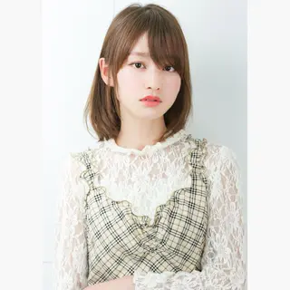 ミディアム カラー ヘアアレンジ 森 海のヘアスタイル