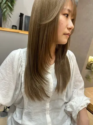 ロング AMELY甲府東店所属・湯浅 彩香のヘアスタイル