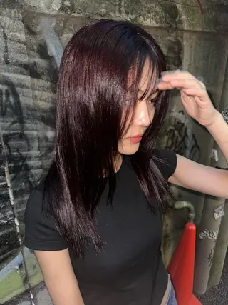 セミロング ✴︎TO-MA✴︎ レッドカラー/透明感のヘアスタイル
