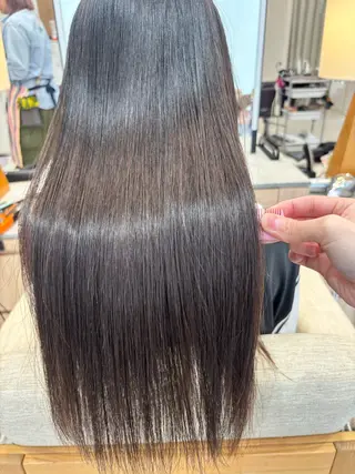 ロング ガレリア  名駅オーキッドGビル店所属・名駅／艶髪ストレート ／ヘッドスパ／伴怜奈のヘアスタイル