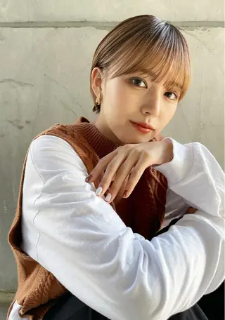 ショート カラー mood tatemachiのヘアスタイル