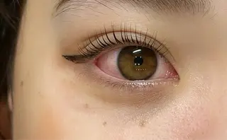 パーマ eyenico 難波のマツエク・マツパデザイン