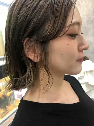 ショート カラー 細川 夕利亜のヘアスタイル