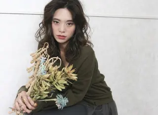 セミロング 難波/白髪ぼかし/ KAORIのヘアスタイル