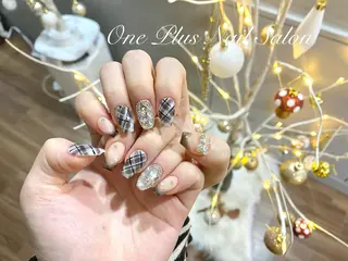 ネイル One Plus Nail Salonのネイルデザイン
