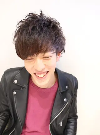 メンズ ブリーチ/ヘアケア/ 艶髪/イギチハルのヘアスタイル