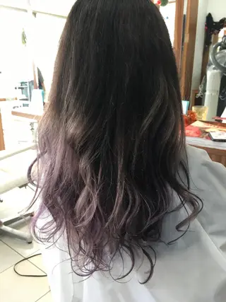 セミロング カラー 白髪ぼかしハイライト 柳川拓哉のヘアスタイル